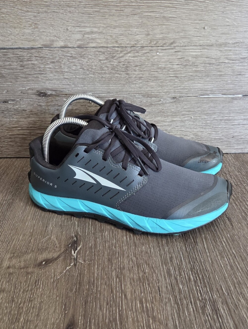 Altra Superior 5 Women's Trail Running Shoe - Gray with Teal - Size 8.5
